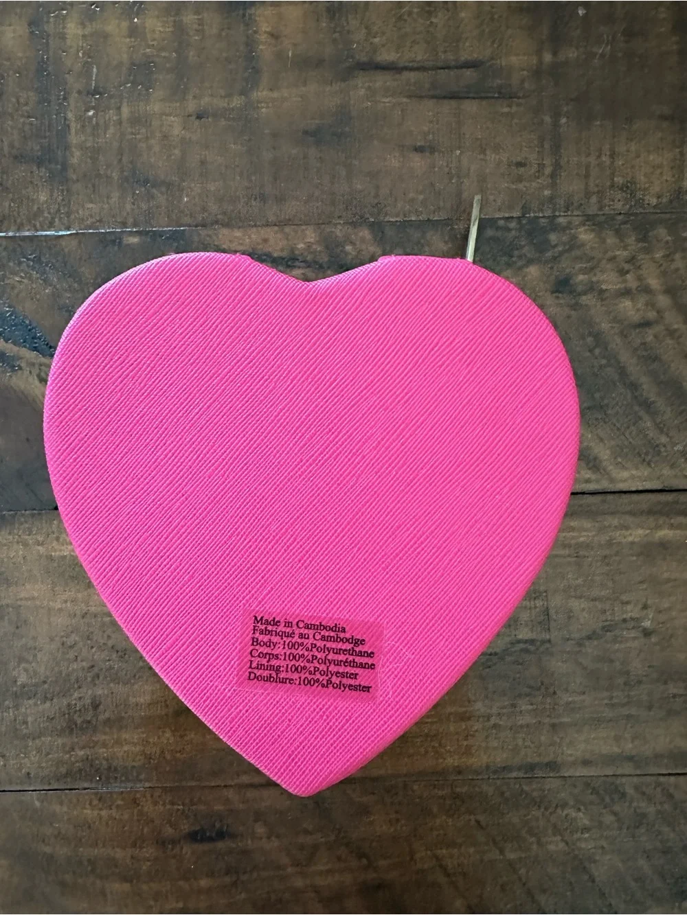 Kendra Scott Heart-Shaped Jewelry Case in Hot Pink with Gold Emblem